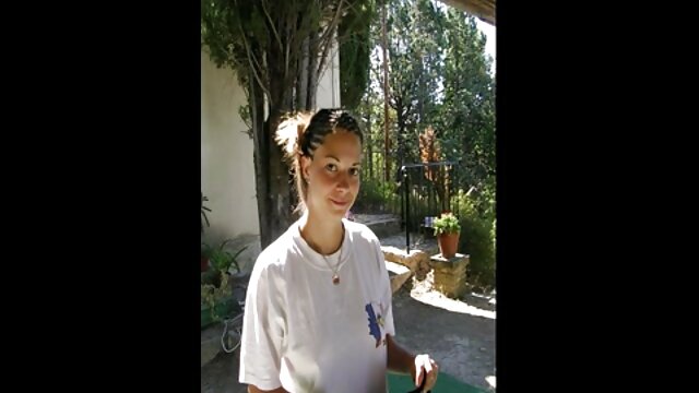 Junge reife frauen porno video Blondine nimmt einen finger